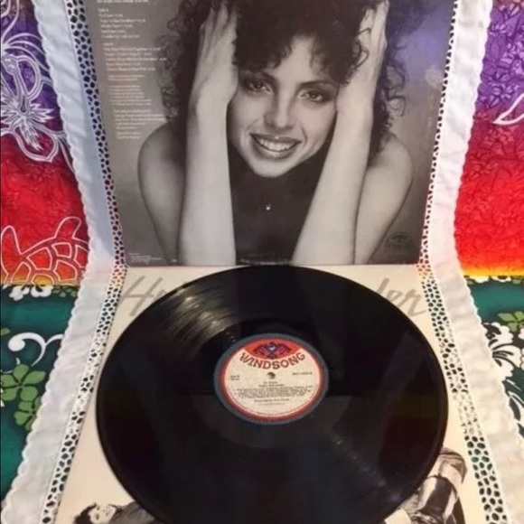 Helen Schneider: So Close LP 33RPM Vinyl Record 1977 Windsong BXL1-2037 EX/VG - Picture 3 of 3